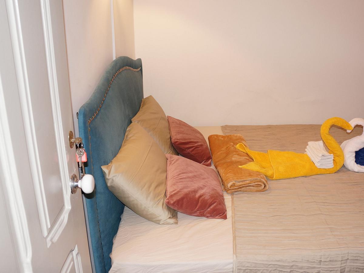White And Grey Lisbon Apartment Luaran gambar