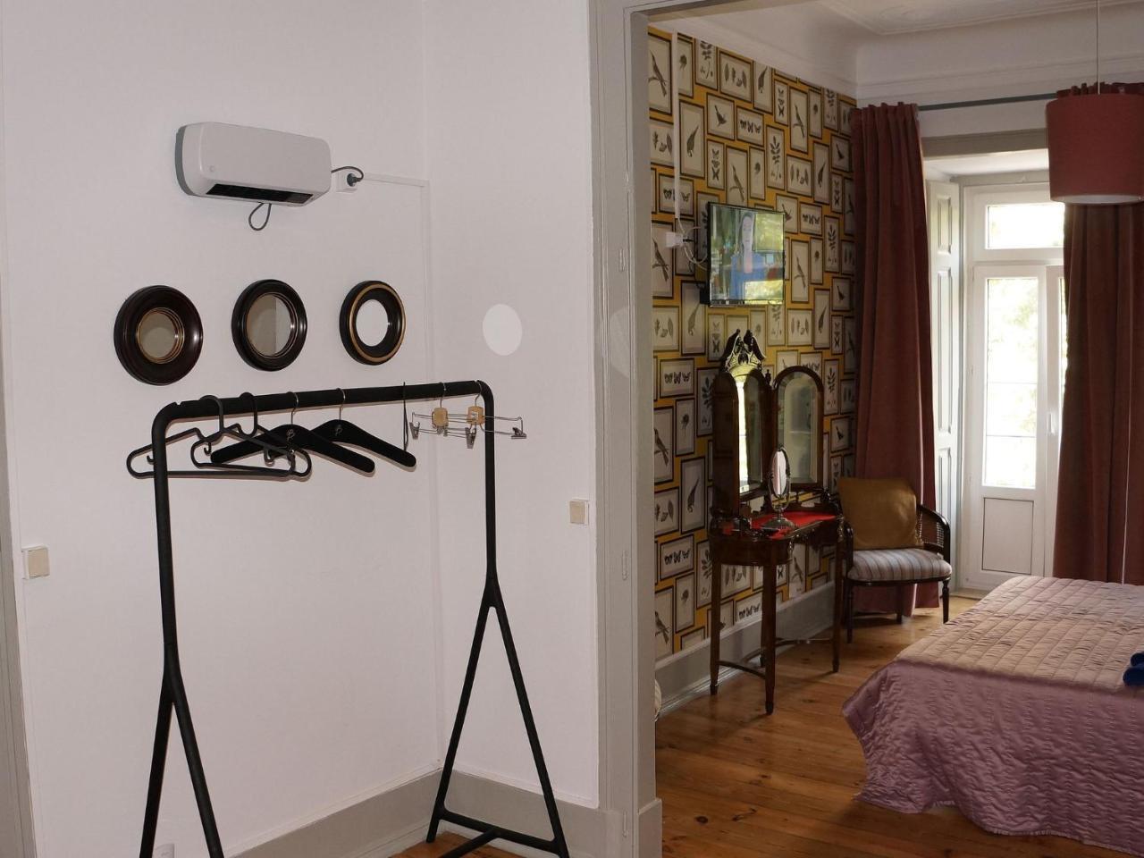 White And Grey Lisbon Apartment Luaran gambar