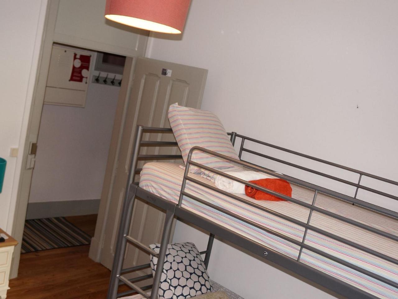White And Grey Lisbon Apartment Luaran gambar